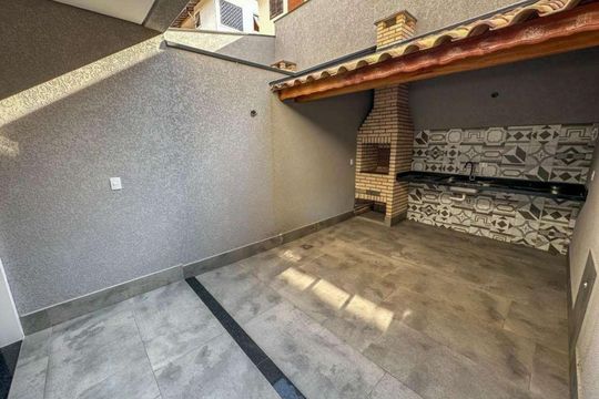 Churrasqueira de casa à venda com 3 quartos, 200m² em Parque Sao Domingos, São Paulo