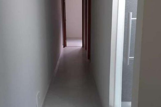 Corredor de casa à venda com 3 quartos, 350m² em Parque Sao Domingos, São Paulo