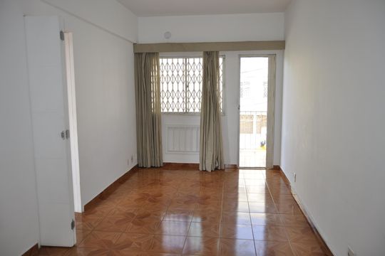 Sala de apartamento à venda com 2 quartos, 65m² em Todos Os Santos, Rio de Janeiro
