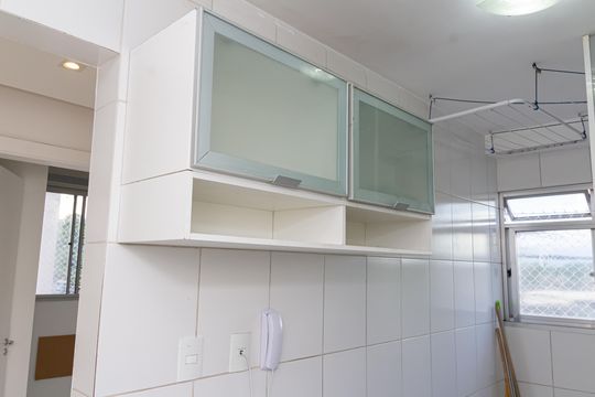 Cozinha de apartamento para alugar com 2 quartos, 43m² em Cosmos, Rio de Janeiro