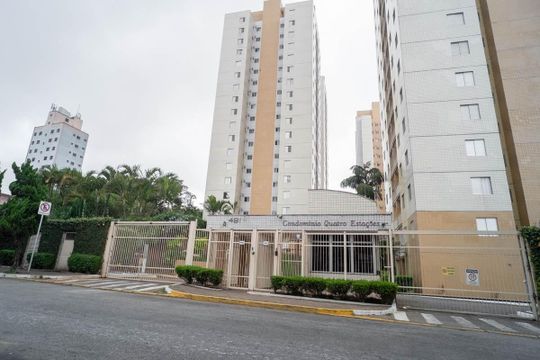 Fachada de apartamento para alugar com 3 quartos, 60m² em Cidade Patriarca, São Paulo