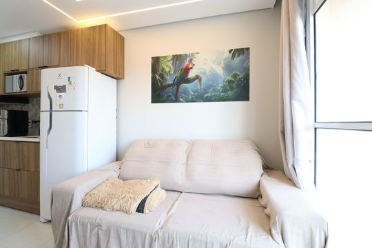 Sala de apartamento para alugar com 1 quarto, 27m² em Parque Industrial Tomas Edson, São Paulo