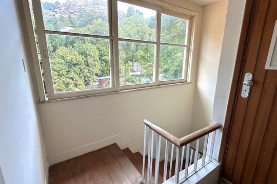 Escada de casa à venda com 6 quartos, 600m² em Gávea, Rio de Janeiro