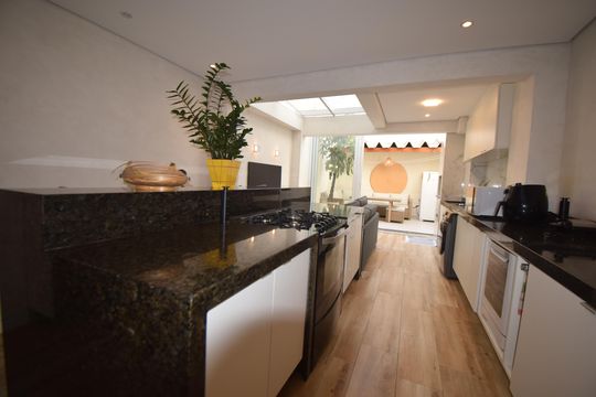 Cozinha de casa à venda com 2 quartos, 130m² em Vila Gomes Cardim, São Paulo