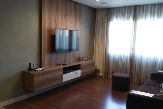 Casa à venda com 3 quartos, 240m² em Centro, Guarulhos