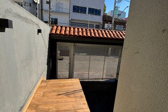 Área Externa de casa à venda com 3 quartos, 240m² em Centro, Guarulhos