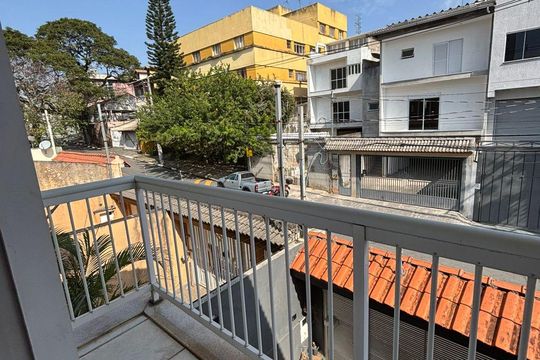 Sacada de casa à venda com 3 quartos, 240m² em Centro, Guarulhos
