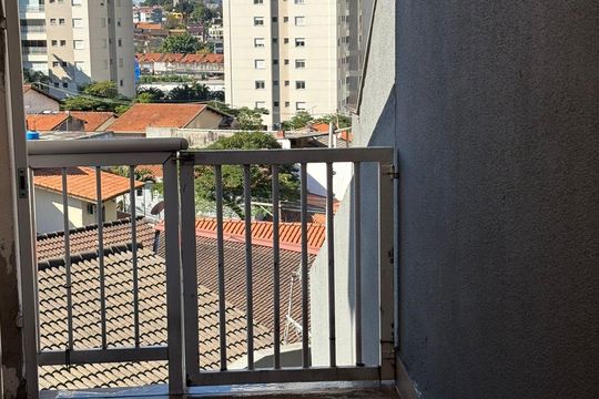 Área Externa de casa à venda com 3 quartos, 240m² em Centro, Guarulhos