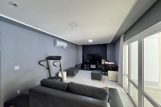 Sala de TV de casa à venda com 5 quartos, 612m² em Barra da Tijuca, Rio de Janeiro