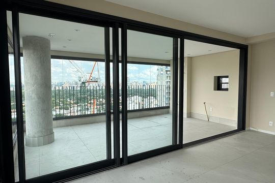 Apartamento à venda com 3 quartos, 134m² em Pinheiros, São Paulo