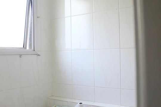 Banheiro da Suíte de apartamento para alugar com 2 quartos, 62m² em Vila Augusta, Guarulhos