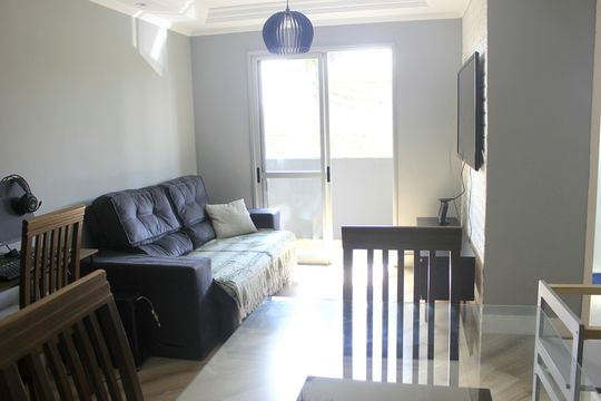 Sala de apartamento para alugar com 2 quartos, 62m² em Vila Augusta, Guarulhos