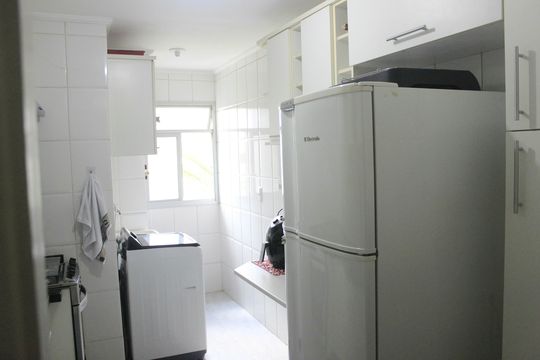 Cozinha de apartamento para alugar com 2 quartos, 62m² em Vila Augusta, Guarulhos
