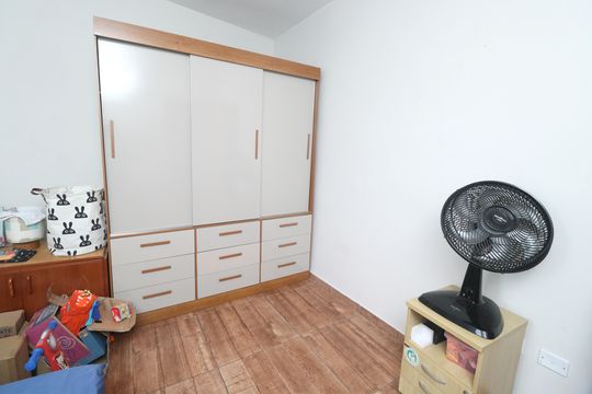 Quarto de apartamento à venda com 2 quartos, 135m² em Jardim Stetel, Santo André