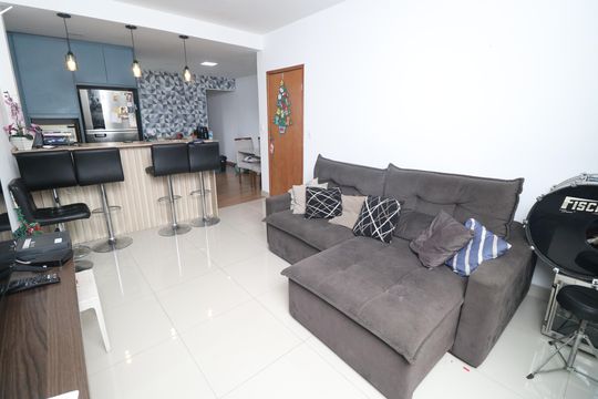 Sala de apartamento à venda com 2 quartos, 135m² em Jardim Stetel, Santo André