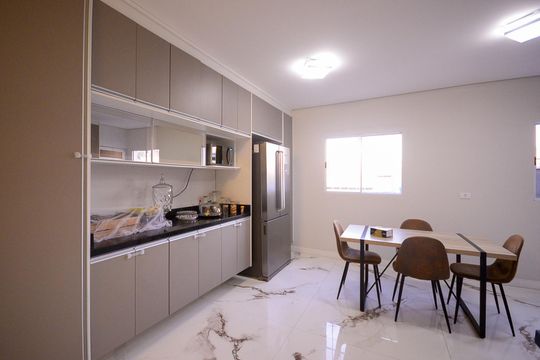 Cozinha de casa para alugar com 3 quartos, 400m² em Sacoma, São Paulo
