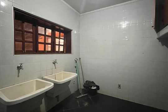 Área de Serviço de casa à venda com 4 quartos, 329m² em Jardim do Sol, Campinas