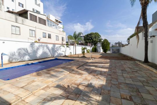 Área comum de casa para alugar com 5 quartos, 924m² em Castelo, Belo Horizonte