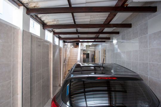 Área comum de casa à venda com 4 quartos, 232m² em Taboão, Diadema