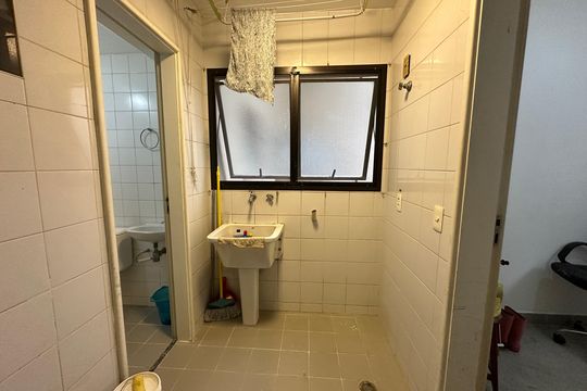 Área de Serviço de apartamento à venda com 3 quartos, 90m² em Alphaville, Barueri