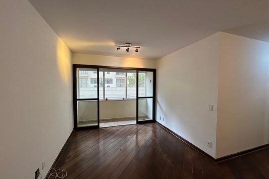 Sala de apartamento à venda com 3 quartos, 90m² em Alphaville, Barueri