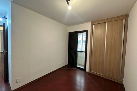 Suíte de apartamento à venda com 3 quartos, 90m² em Alphaville, Barueri