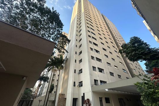 Fachada de apartamento à venda com 3 quartos, 90m² em Alphaville, Barueri