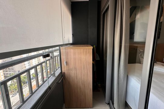 Varanda de kitnet/studio à venda com 1 quarto, 20m² em Jardim das Acacias, São Paulo