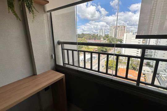Varanda de kitnet/studio à venda com 1 quarto, 20m² em Jardim das Acacias, São Paulo