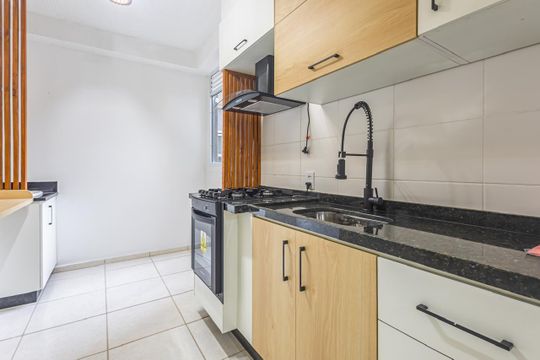Cozinha de apartamento à venda com 2 quartos, 53m² em Taquara, Rio de Janeiro