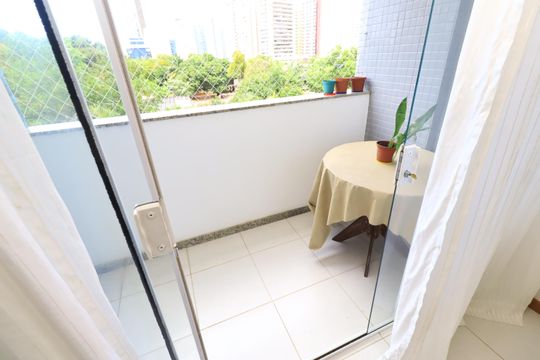 Varanda de apartamento para alugar com 1 quarto, 53m² em Stiep, Salvador