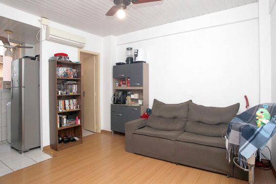 Sala de apartamento à venda com 2 quartos, 60m² em Centro Histórico, Porto Alegre