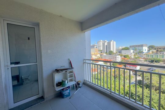 Varanda de apartamento para alugar com 3 quartos, 70m² em Vila Leonor, Guarulhos