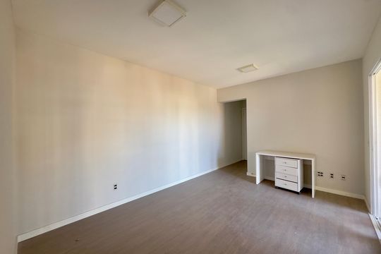 Sala de apartamento para alugar com 3 quartos, 70m² em Vila Leonor, Guarulhos