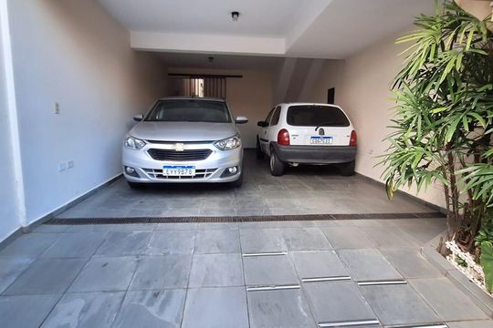Garagem de casa à venda com 4 quartos, 282m² em Parque das Nações, Santo André