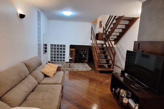 Casa à venda com 4 quartos, 282m² em Parque das Nações, Santo André