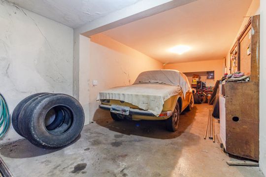 Garagem de casa à venda com 3 quartos, 350m² em Perdizes, São Paulo