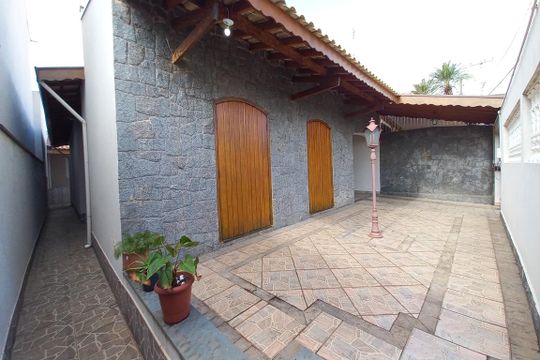 Fachada do Prédio de casa à venda com 4 quartos, 127m² em Jardim Eulina, Campinas