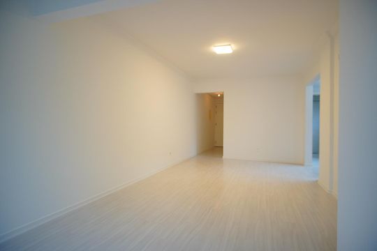 Sala de apartamento para alugar com 2 quartos, 79m² em São João, Porto Alegre