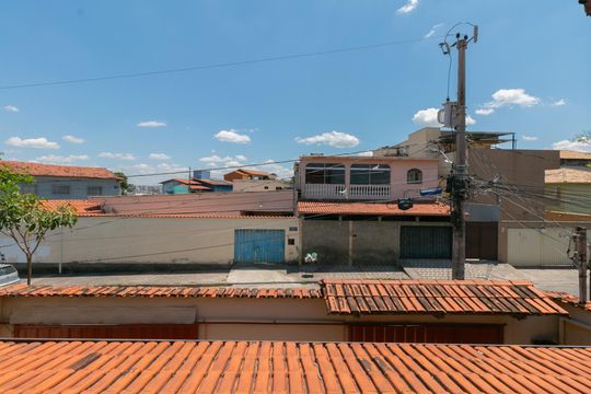 Vista do Quarto 1 de casa à venda com 5 quartos, 360m² em Venda Nova, Belo Horizonte