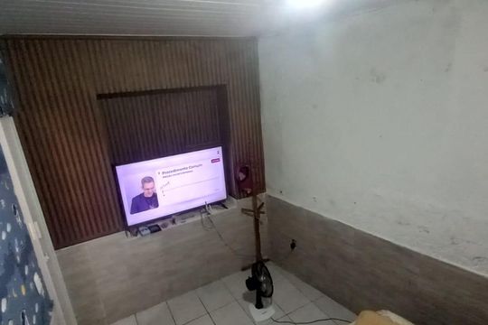 Quarto 1 de casa à venda com 2 quartos, 200m² em Ramos, Rio de Janeiro