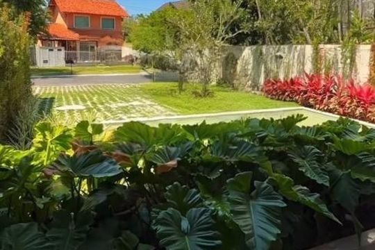 Casa à venda com 4 quartos, 350m² em Barra da Tijuca, Rio de Janeiro