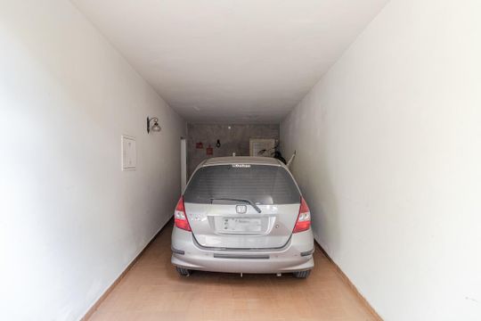 Garagem de casa para alugar com 3 quartos, 164m² em Sumaré, São Paulo
