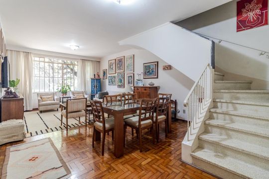 Casa para alugar com 3 quartos, 164m² em Sumaré, São Paulo
