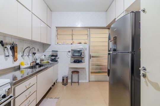Cozinha de casa para alugar com 3 quartos, 164m² em Sumaré, São Paulo