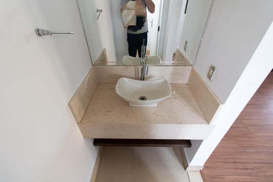 Lavabo de apartamento para alugar com 3 quartos, 200m² em Jardim Chapadão, Campinas