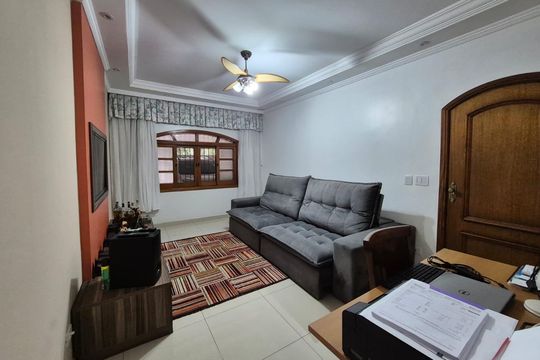 Casa à venda com 3 quartos, 186m² em Jardim Sarah, São Paulo