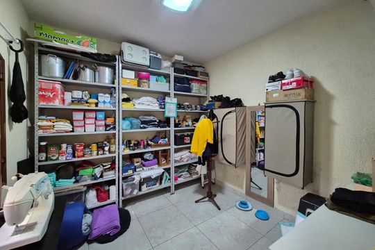 Casa à venda com 3 quartos, 186m² em Jardim Sarah, São Paulo