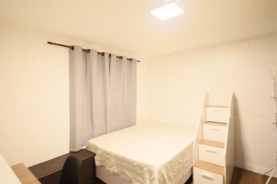 Quarto de casa para alugar com 1 quarto, 55m² em Cidade São Francisco, São Paulo