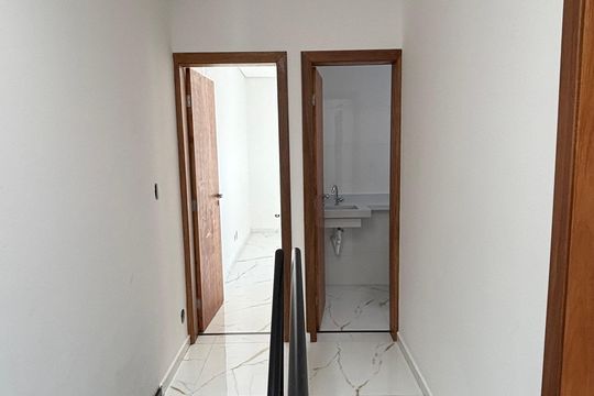 Corredor de casa à venda com 3 quartos, 95m² em Jardim Utinga, Santo André